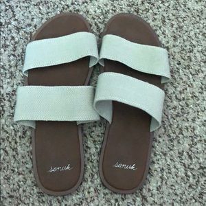 Sanuk yoga gora gora sandal